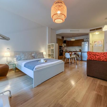 Lyrioshomes Apartamento Estudio La Biznaga Малага Экстерьер фото
