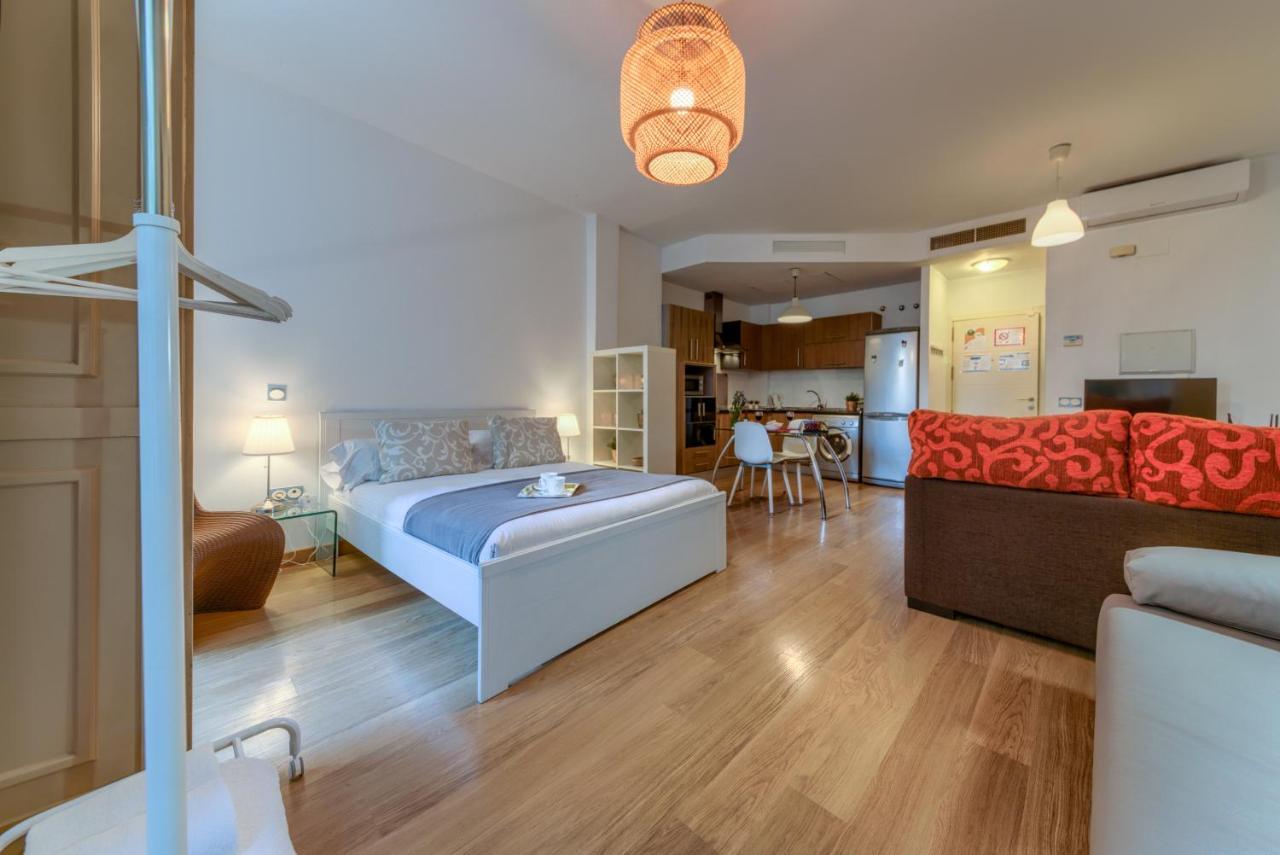 Lyrioshomes Apartamento Estudio La Biznaga Малага Экстерьер фото
